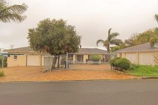 4 Bedroom Property for Sale in Protea Valley Western Cape